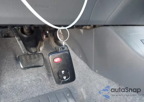 2010 Toyota Prius Ii z USA, uszkodzony, nr VIN JTDKN3DU4A0097147